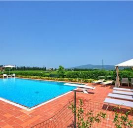 3 bedroom villa with pool and tennis court near Florence, sleeps 6